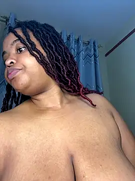 Linahlove online show from December 3, 3:44 pm