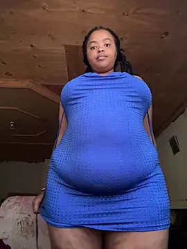 Snapshot of Linahlove chatting on February 25, 8:36 am Linahlove online show from February 25, 8:36 am