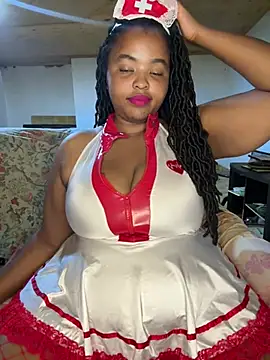 Snapshot of Linahlove chatting on February 22, 7:03 pm Linahlove online show from February 22, 7:03 pm