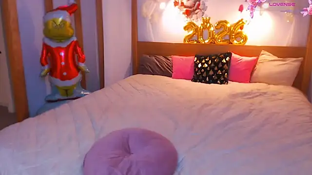 Magic Eyes   online show from December 18, 3:11 am