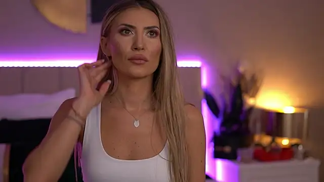 EvellineClaire online show from April 22, 7:37 am