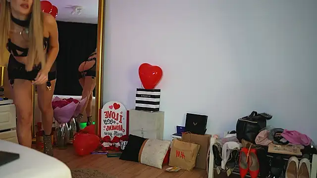 EvellineClaire online show from February 21, 11:12 am