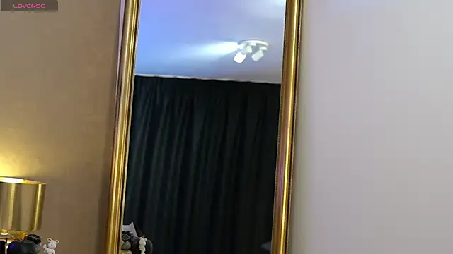 EvellineClaire online show from December 4, 8:24 am