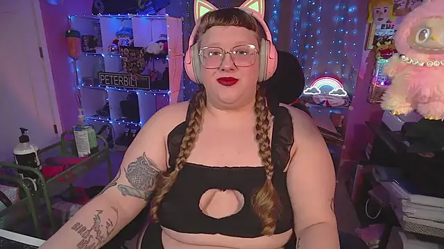 FatVeronica online show from March 15, 11:39 am
