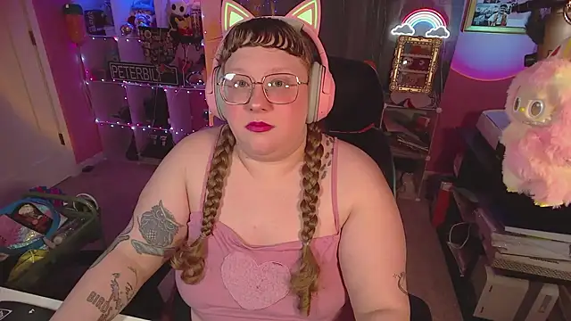 FatVeronica online show from February 14, 2:17 pm