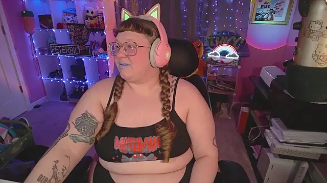 FatVeronica online show from January 31, 7:12 pm