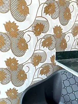 Snapshot of Ishikarana chatting on October 22, 3:06 am Ishikarana online show from October 22, 3:06 am