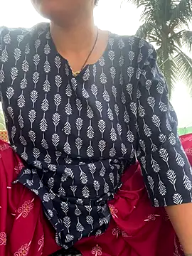 Snapshot of Ishikarana chatting on October 29, 2:10 am Ishikarana online show from October 29, 2:10 am