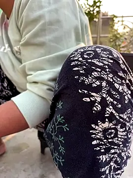 Snapshot of Ishikarana chatting on November 13, 1:53 am Ishikarana online show from November 13, 1:53 am