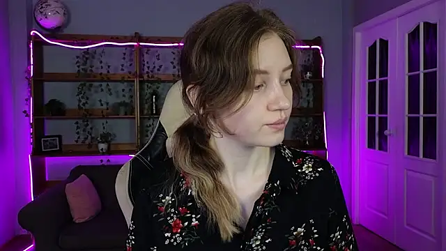 Ksuhesa online show from February 20, 1:02 am