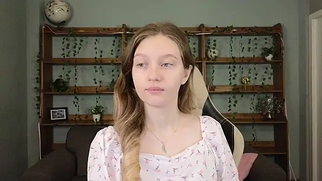 Ksuhesa online show from December 19, 1:09 am