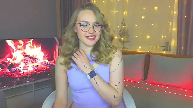Snapshot of Aurora_Golden1 chatting on January 26, 4:20 pm Aurora Golden1 online show from January 26, 4:20 pm