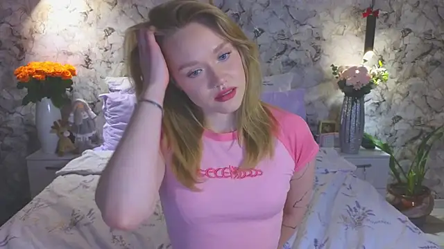 Aurora Golden1 online show from February 14, 5:02 pm