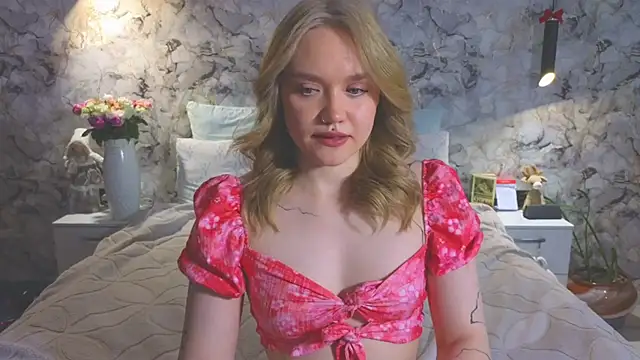 Aurora Golden1 online show from April 16, 5:19 am