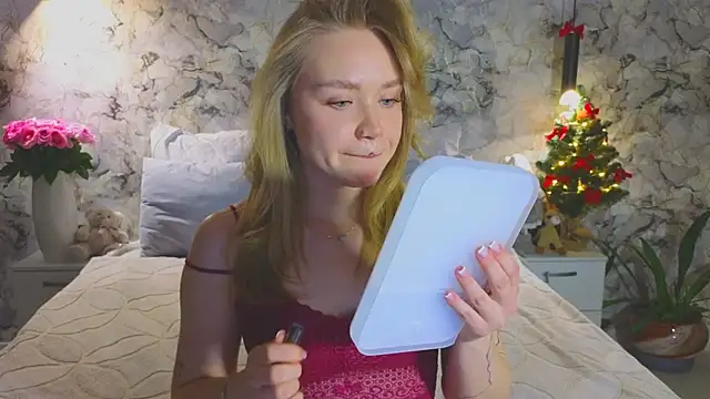 Aurora Golden1 online show from January 6, 8:46 pm