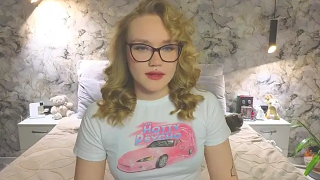 Aurora Golden1 online show from November 4, 5:39 pm