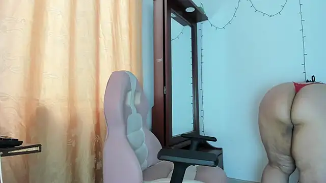 jessica hot 28 online show from November 17, 6:01 pm