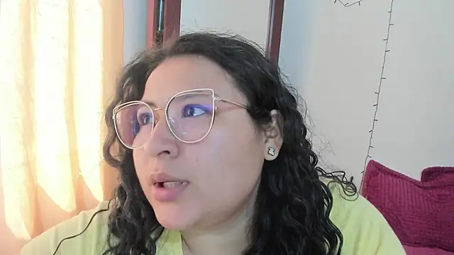 Snapshot of jessica_hot_28 chatting on October 15, 4:48 pm jessica hot 28 online show from October 15, 4:48 pm