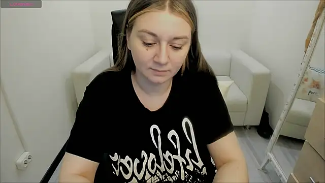 Snapshot of AlisaBacker chatting on January 23, 12:09 pm AlisaBacker online show from January 23, 12:09 pm