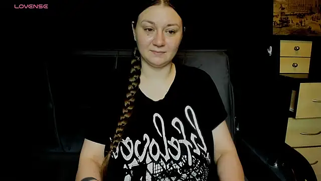 Snapshot of AlisaBacker chatting on May 27, 9:22 pm AlisaBacker online show from May 27, 9:22 pm