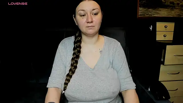 Snapshot of AlisaBacker chatting on June 19, 2:01 pm AlisaBacker online show from June 19, 2:01 pm