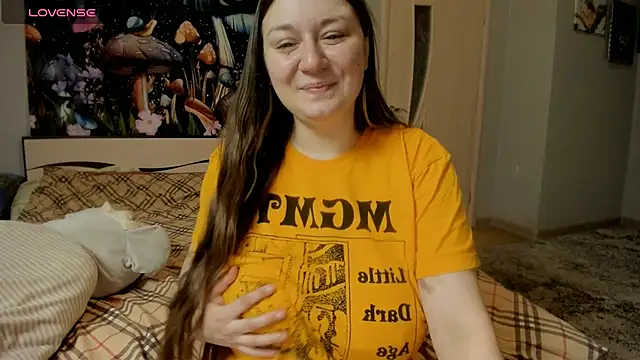 Snapshot of AlisaBacker chatting on November 13, 6:23 pm AlisaBacker online show from November 13, 6:23 pm