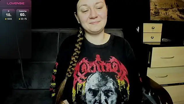 AlisaBacker online show from April 8, 8:43 pm