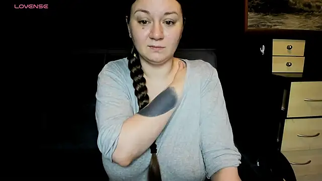 Snapshot of AlisaBacker chatting on July 4, 7:18 pm AlisaBacker online show from July 4, 7:18 pm