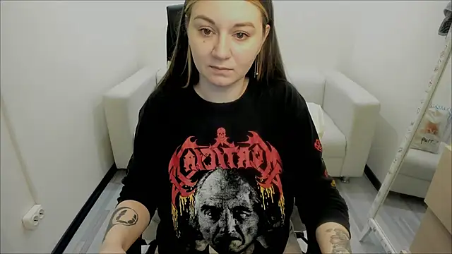 Snapshot of AlisaBacker chatting on March 20, 4:31 pm AlisaBacker online show from March 20, 4:31 pm