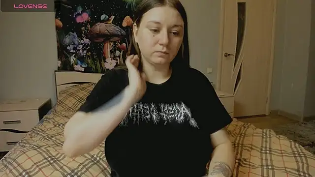 Snapshot of AlisaBacker chatting on November 28, 3:01 pm AlisaBacker online show from November 28, 3:01 pm