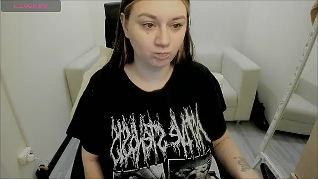 Snapshot of AlisaBacker chatting on January 15, 11:30 pm AlisaBacker online show from January 15, 11:30 pm