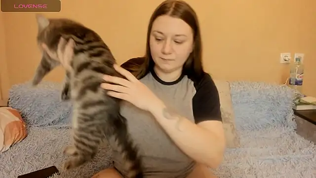 AlisaBacker online show from January 7, 6:57 pm