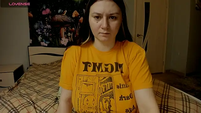 Snapshot of AlisaBacker chatting on December 13, 8:04 pm AlisaBacker online show from December 13, 8:04 pm