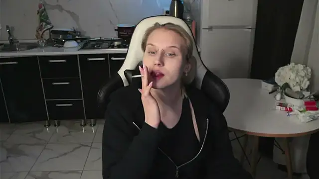 MertyXX online show from April 9, 9:21 pm