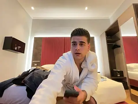 Snapshot of cubalibre02 chatting on November 29, 4:40 pm cubalibre02 online show from November 29, 4:40 pm