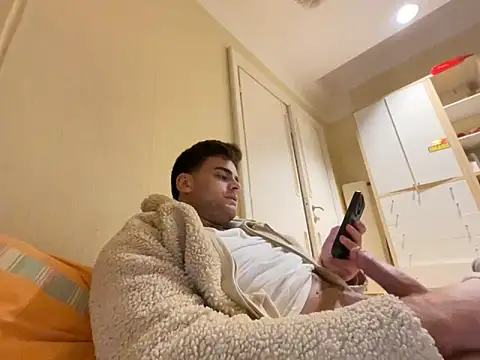 Snapshot of cubalibre02 chatting on December 2, 10:00 pm cubalibre02 online show from December 2, 10:00 pm