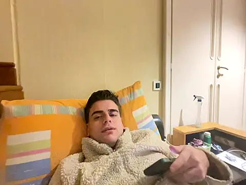 Snapshot of cubalibre02 chatting on November 27, 9:26 pm cubalibre02 online show from November 27, 9:26 pm