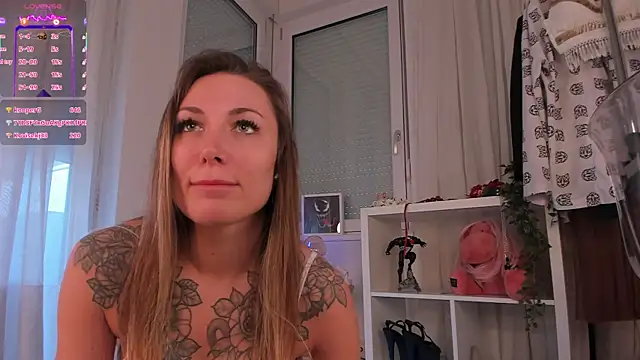 seilyfox online show from October 10, 6:03 am