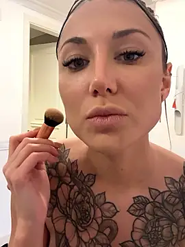 Snapshot of seilyfox chatting on January 12, 1:29 pm seilyfox online show from January 12, 1:29 pm