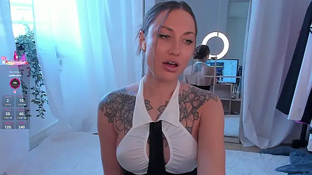 seilyfox online show from March 23, 2:39 pm