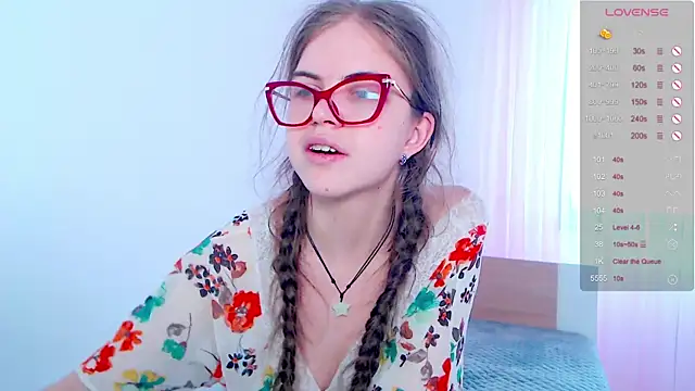 Snapshot of Sarah_HS chatting on February 28, 11:36 am Sarah HS online show from February 28, 11:36 am