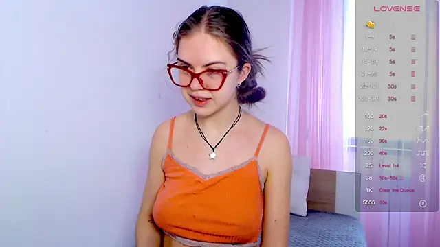 Sarah HS online show from January 8, 5:24 am