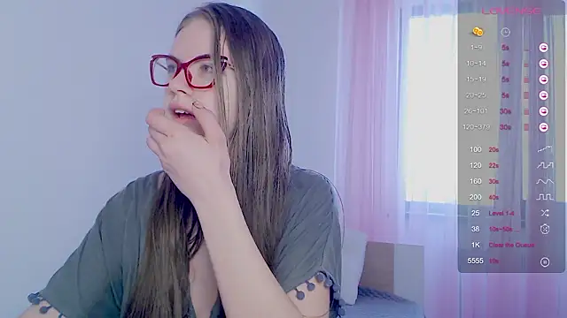 Sarah HS online show from March 15, 3:57 am