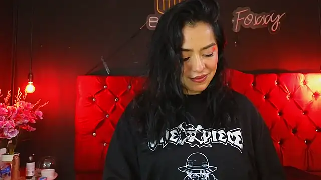 Snapshot of foxxy_nasty chatting on February 21, 6:04 pm foxxy nasty online show from February 21, 6:04 pm
