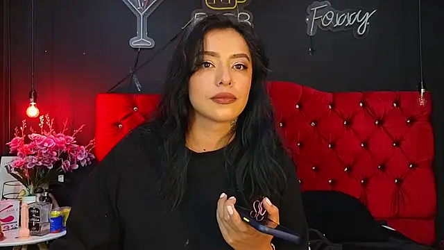 Snapshot of foxxy_nasty chatting on February 4, 5:55 pm foxxy nasty online show from February 4, 5:55 pm