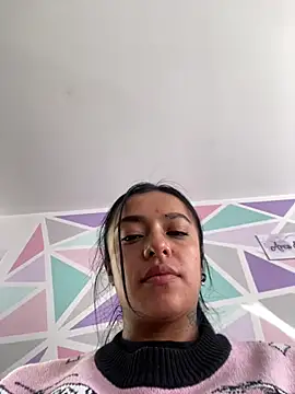 Snapshot of foxxy_nasty chatting on February 15, 8:23 pm foxxy nasty online show from February 15, 8:23 pm