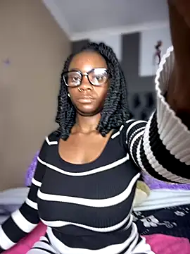 Snapshot of Candy-Heart chatting on October 31, 6:10 am Candy-Heart online show from October 31, 6:10 am