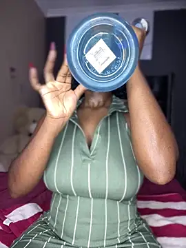 Snapshot of Candy-Heart chatting on January 20, 9:43 pm Candy-Heart online show from January 20, 9:43 pm