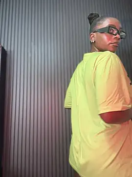 Snapshot of Candy-Heart chatting on February 21, 9:24 am Candy-Heart online show from February 21, 9:24 am