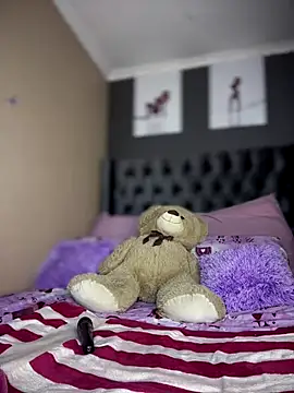 Candy-Heart online show from December 21, 11:45 am